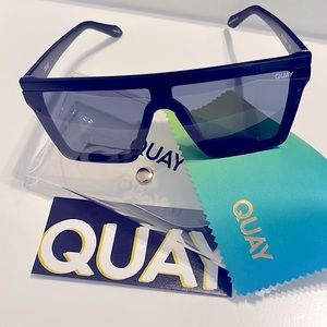 NWOT Quay Sunglasses w/ case and cleaning cloth.